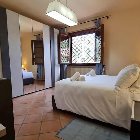 Luxury Pool & Garden Villa Pisa