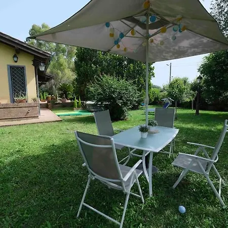 Luxury Pool & Garden Villa Pisa