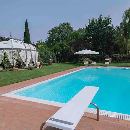 Luxury Pool & Garden *